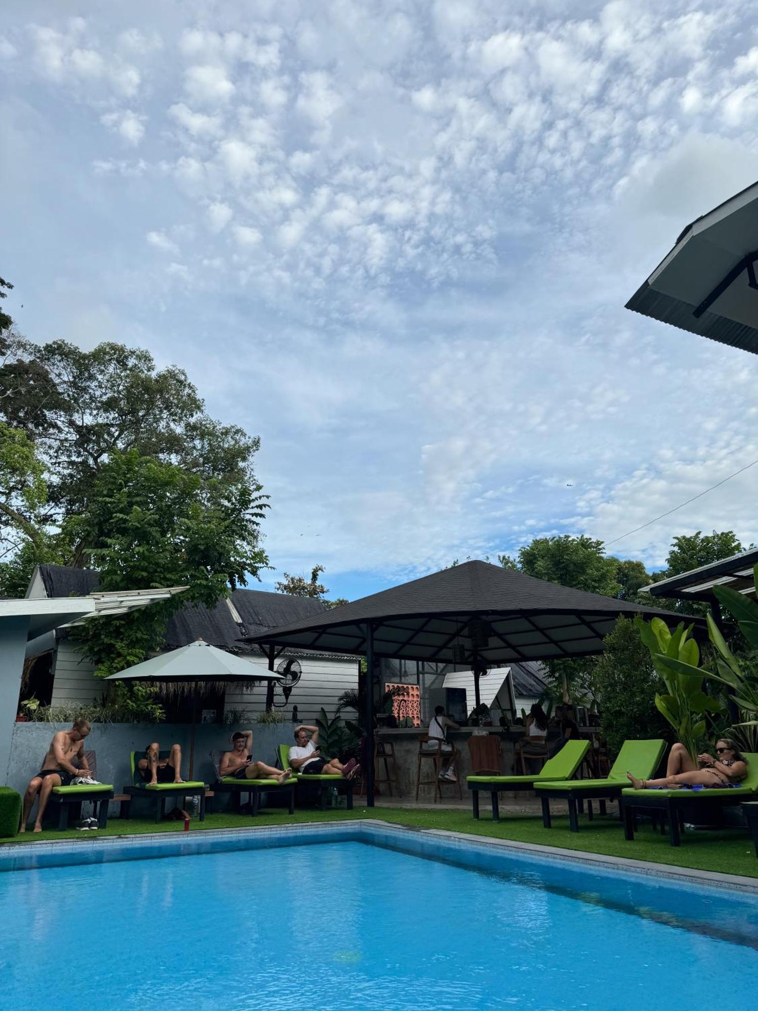 The Jungle Hostel Canggu Eksteriør billede